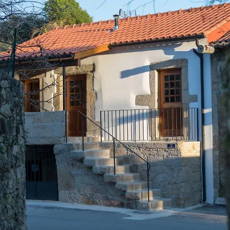 Charming In Arcozeloportugal Near Forest *