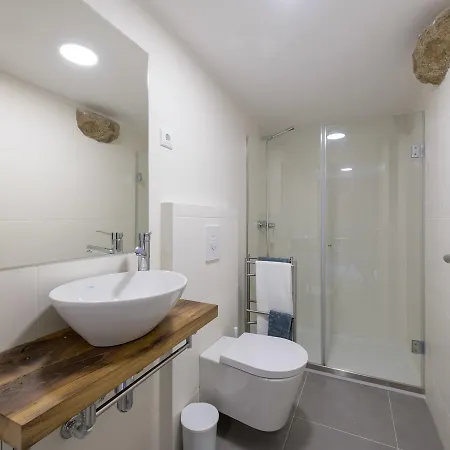 Charming In Arcozeloportugal Near Forest Holiday home Ponte de Lima